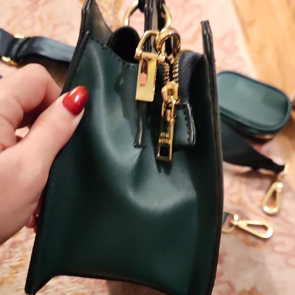 Steve Madden Forest Green Handbag - Picture 8 of 11